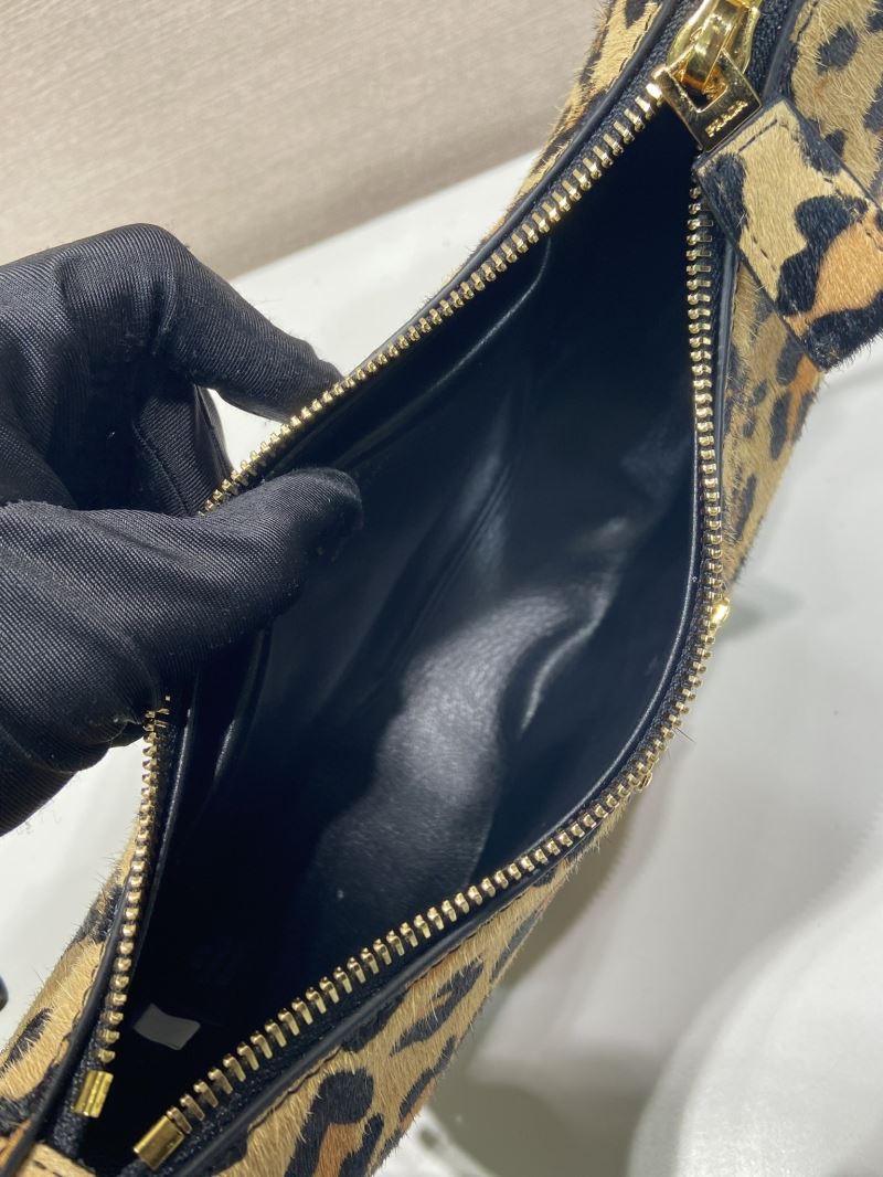 Pra*a hobo bags